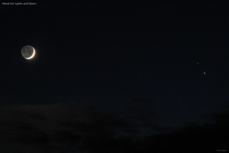 Mond mit Jupiter und Saturn, fotografiert in Linden