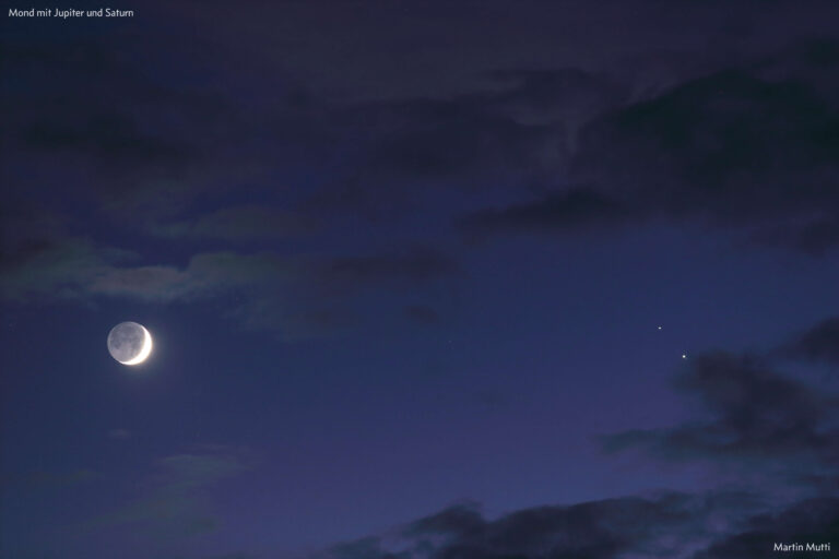 Mond mit Jupiter und Saturn von der Balkonsternwarte in Wichtrach