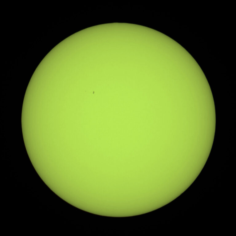 Sonne mit AR 12827
