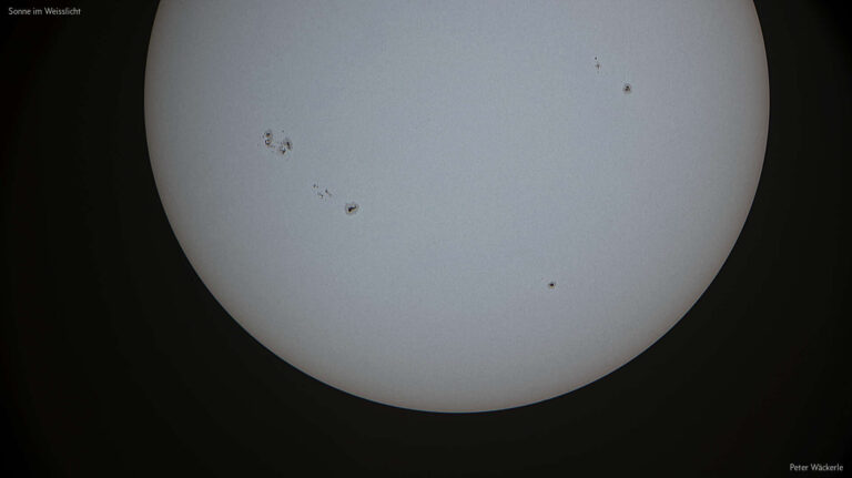 Sonne mit 4 Fleckengruppen