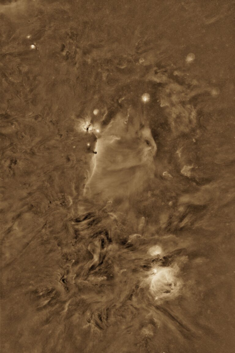 “Wüsten”-Landschaft im Orion?