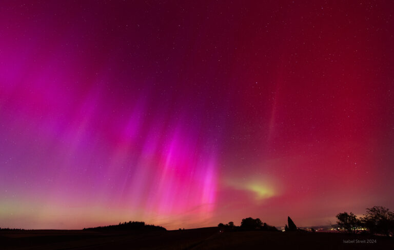 Aurora borealis über dem Mont Vully