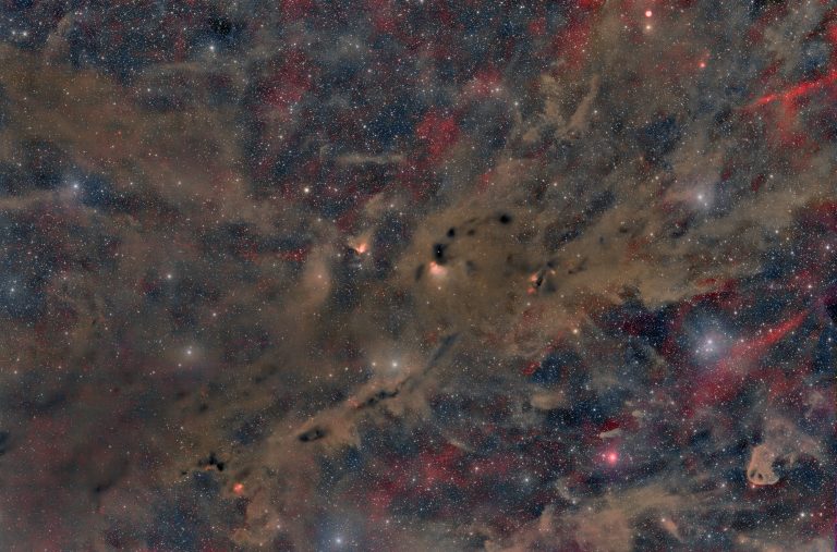 IFN und Molekularwolken östlich der Pleiaden